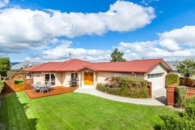 16 Boston Parade, Kelvin Grove, Palmerston North City, Manawatu | Tall Poppy 