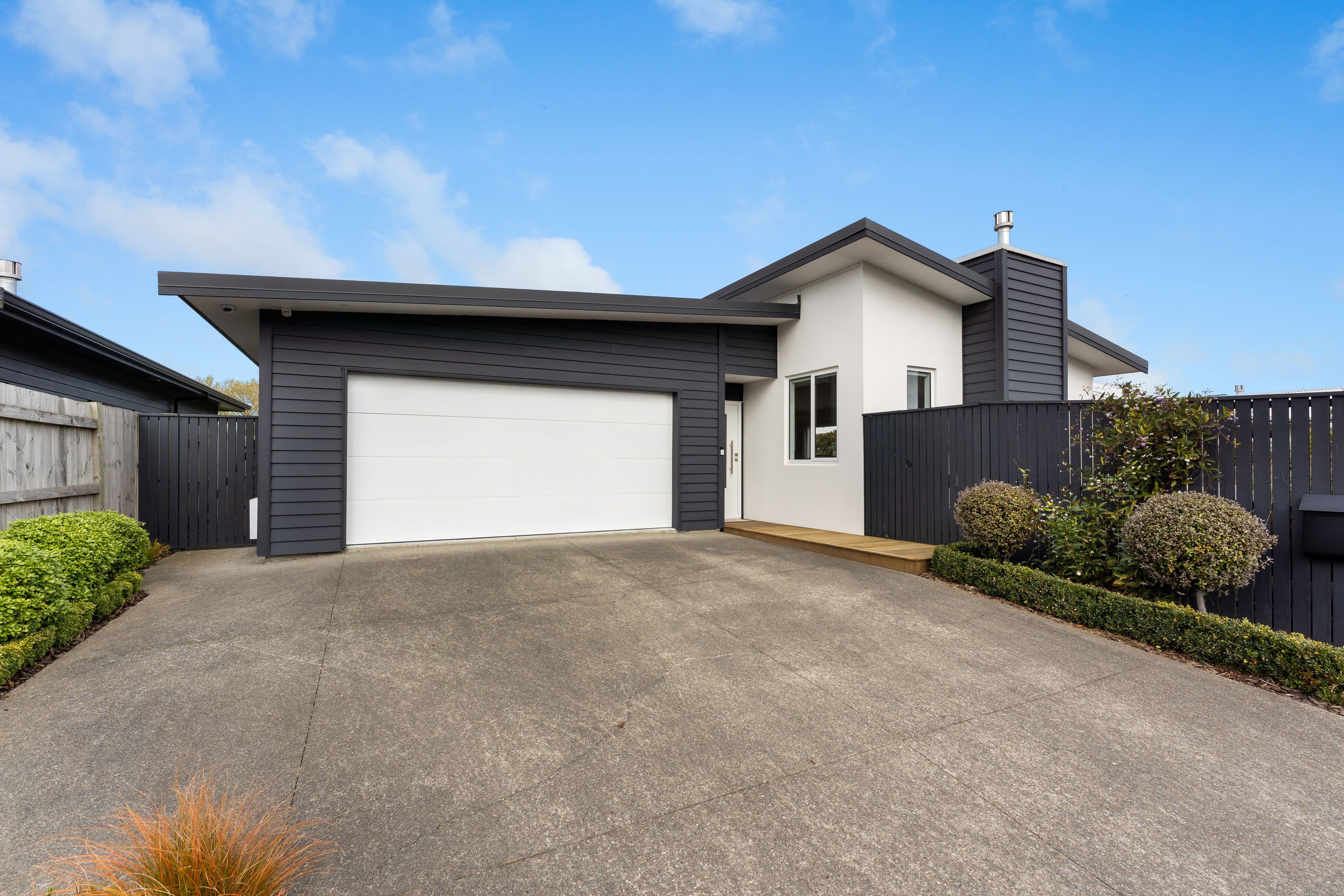 22 Serenity Crescent, Kelvin Grove, Palmerston North City, Manawatu | Tall Poppy 