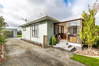 20 Highbury Avenue, Highbury, Palmerston North City, Manawatu | Tall Poppy 