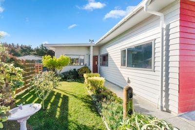 20 Sandown Avenue, Himatangi Beach, Manawatu, Manawatu | Tall Poppy 