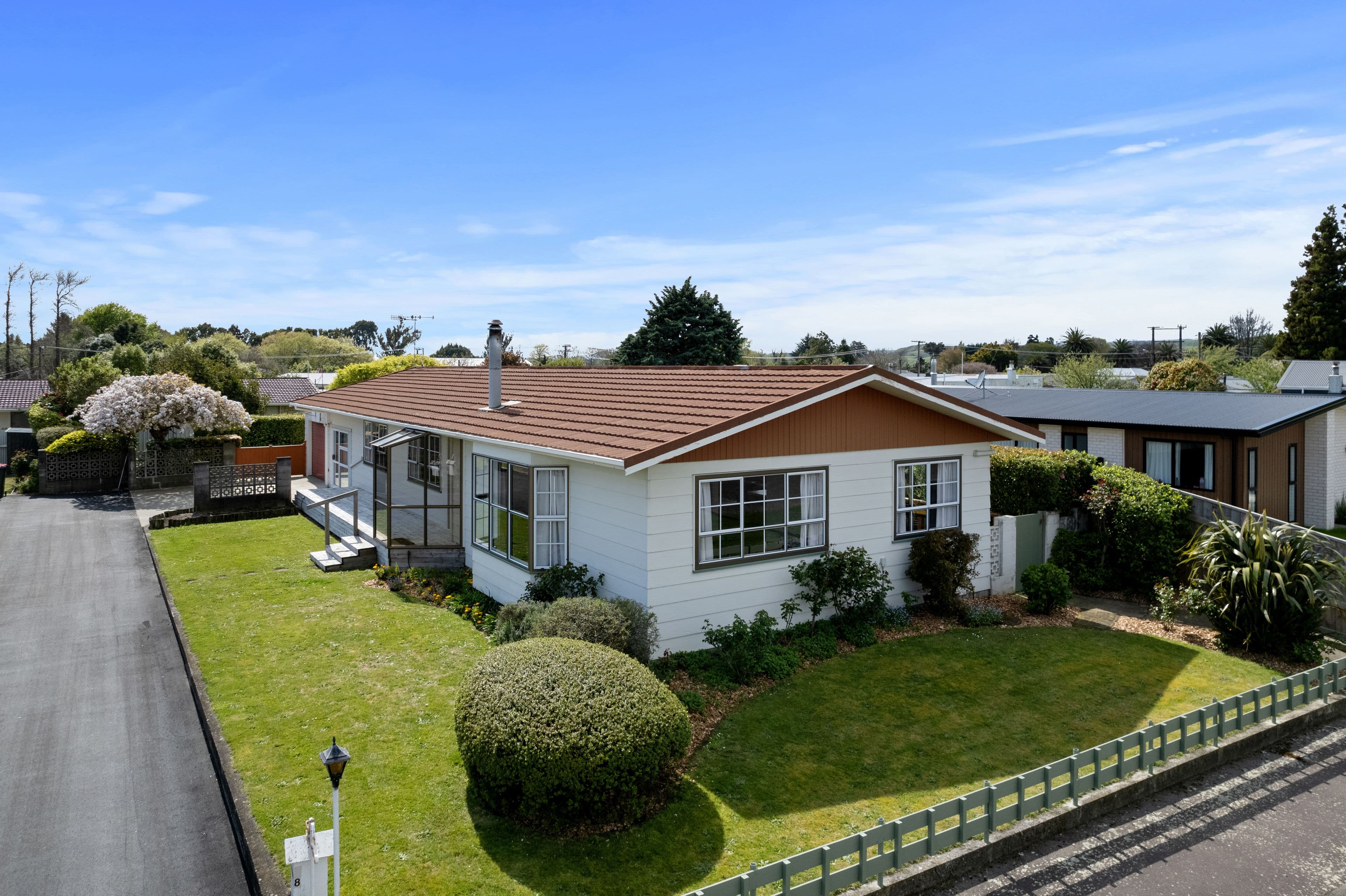 8 Cambridge Street, Pahiatua, Tararua, Manawatu | Tall Poppy 