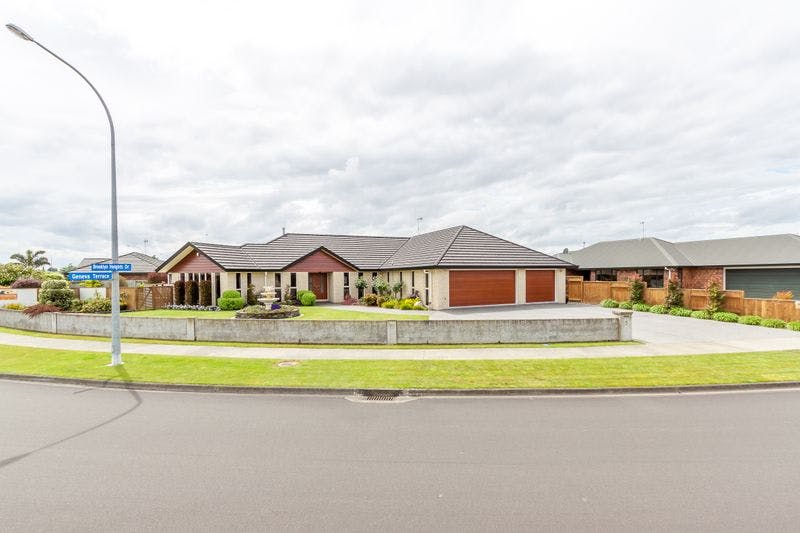 3 Brooklyn Heights Drive, Kelvin Grove, Palmerston North City