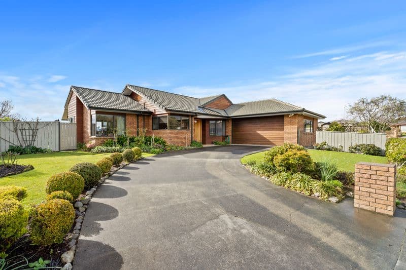 17 Greenwood Place, Fitzherbert, Palmerston North City