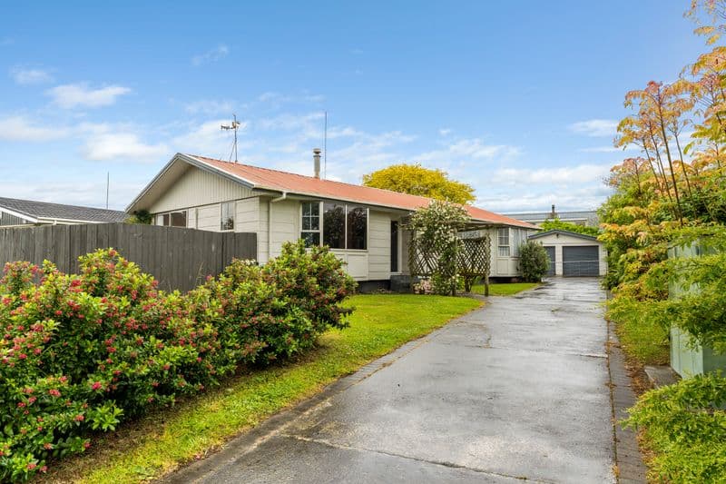 10 Meadowbrook Drive, Cloverlea, Palmerston North City