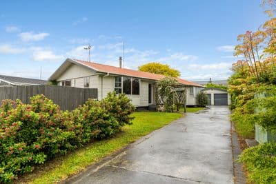 10 Meadowbrook Drive, Cloverlea, Palmerston North City, Manawatu | Tall Poppy 