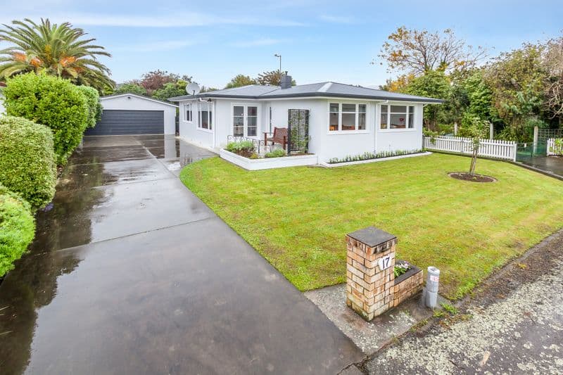 17 Hobson Place, Takaro, Palmerston North City