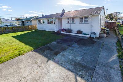 13 Collins Crescent, Feilding, Manawatu, Manawatu | Tall Poppy 