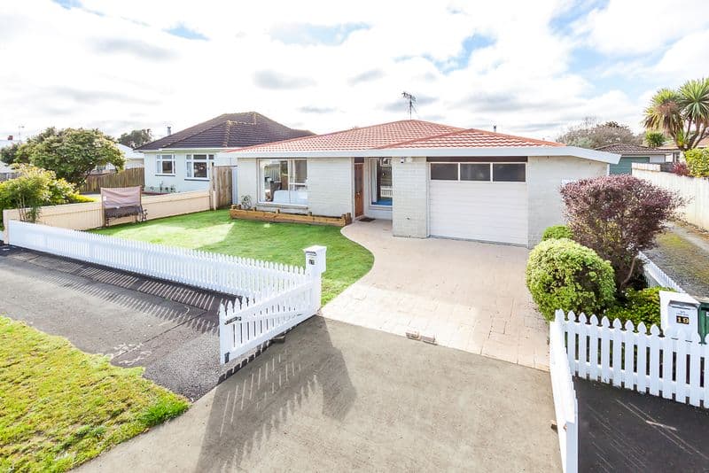 17 Moore Street, West End, Palmerston North City