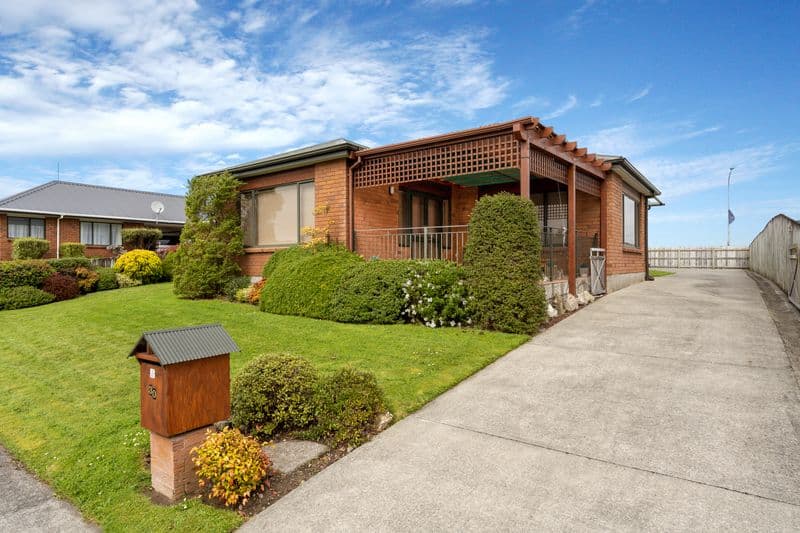 30 Greenwood Place, Fitzherbert, Palmerston North City