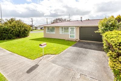 1 Leslie Avenue, Cloverlea, Palmerston North City, Manawatu | Tall Poppy 