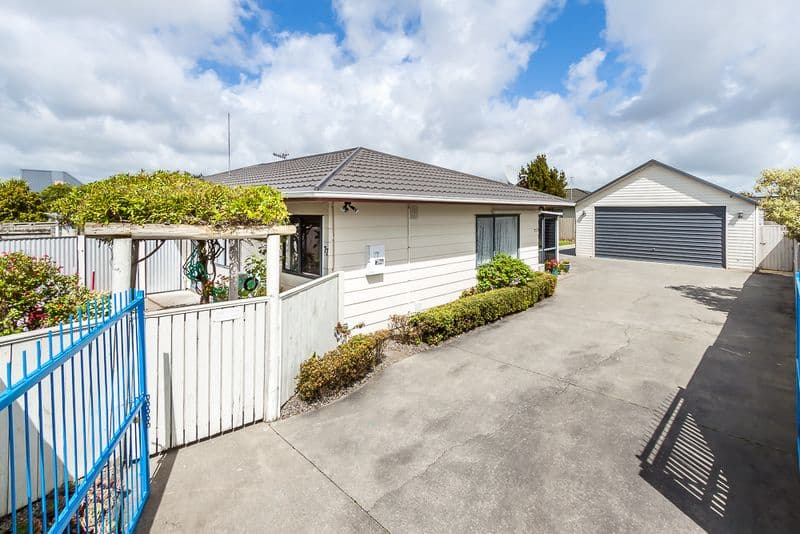 77 Roberts Line, Kelvin Grove, Palmerston North City