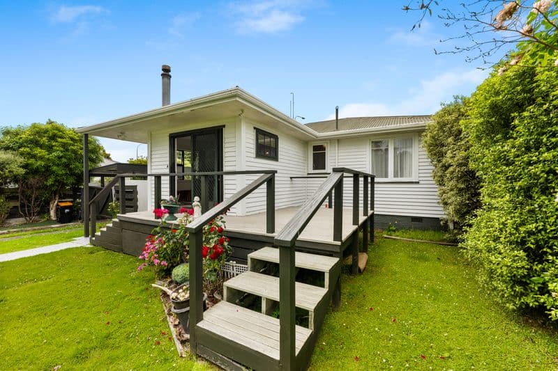 9 Long Melford Road, Awapuni, Palmerston North City