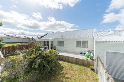 64 Rhodes Drive, Kelvin Grove, Palmerston North City, Manawatu | Tall Poppy 