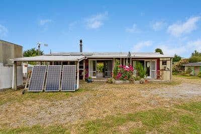 60 Thompsons Road, Pahiatua, Tararua, Manawatu | Tall Poppy 