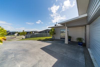 26 Pegasus Place, Kelvin Grove, Palmerston North City, Manawatu | Tall Poppy 