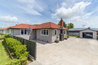 921 Upper Main Street, Roslyn, Palmerston North City, Manawatu | Tall Poppy 