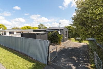 2A Hendon Place, West End, Palmerston North City, Manawatu | Tall Poppy 