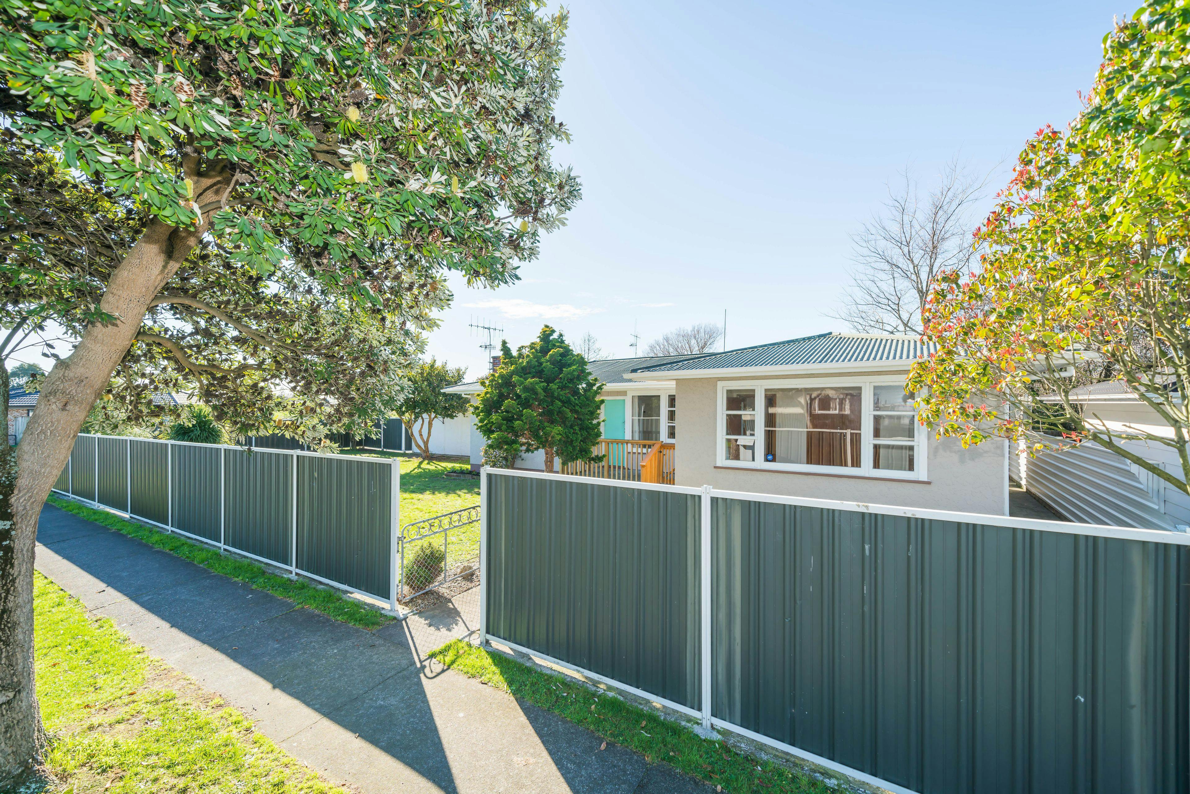 2 Highbury Avenue, Highbury, Palmerston North City, Manawatu | Tall Poppy 