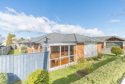 1 Cole Lane, Milson, Palmerston North City, Manawatu | Tall Poppy 