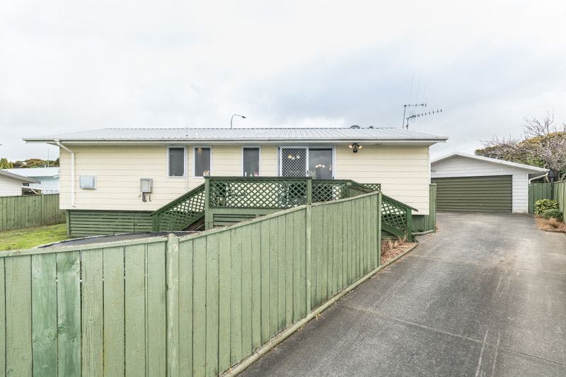 23 Dahlstrom Grove, Kelvin Grove, Palmerston North City