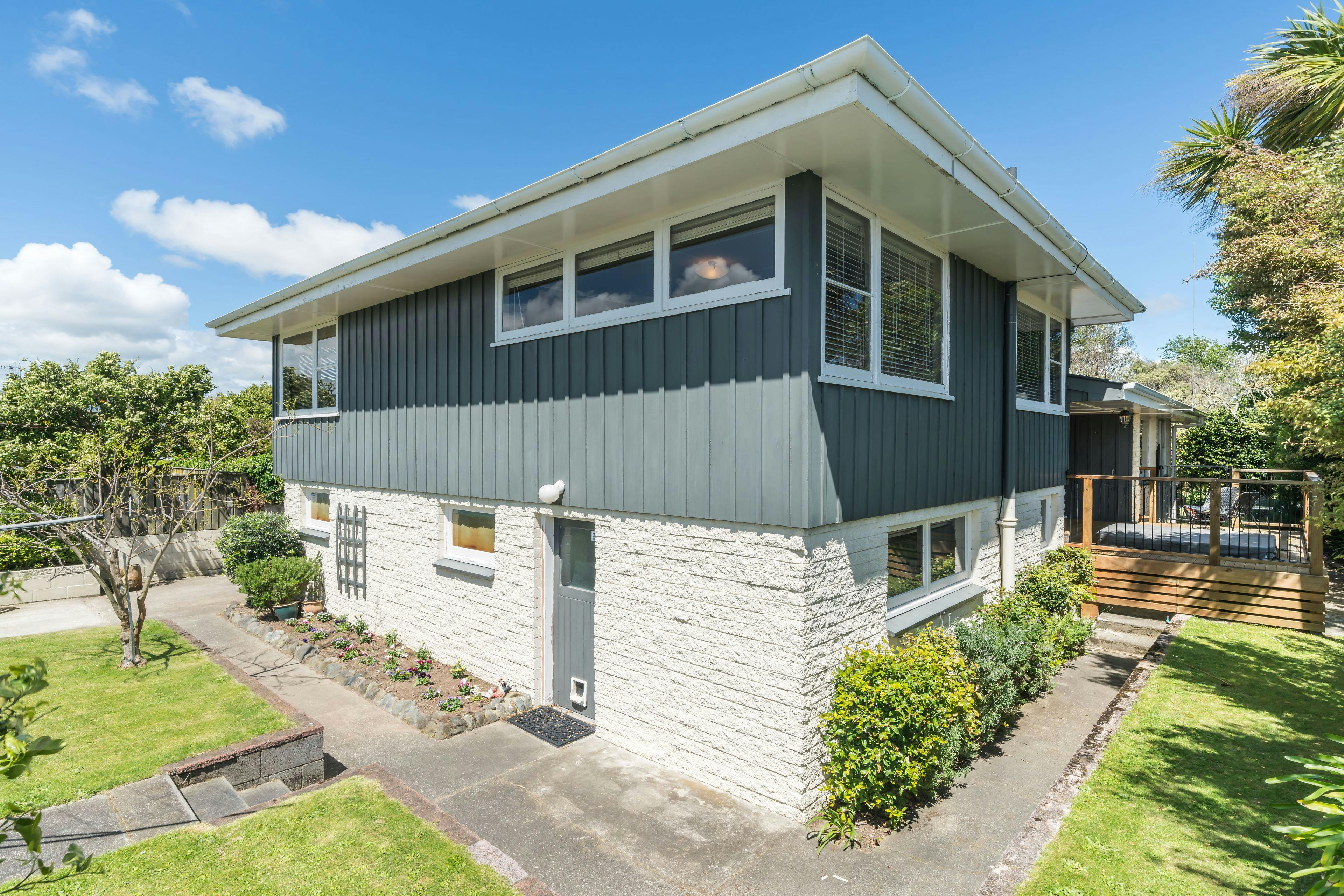 17 Swansea St, Hokowhitu, Palmerston North City, Manawatu | Tall Poppy 