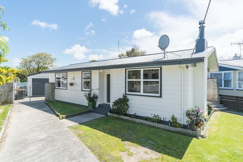 36 Tararua Tce, Cloverlea, Palmerston North City