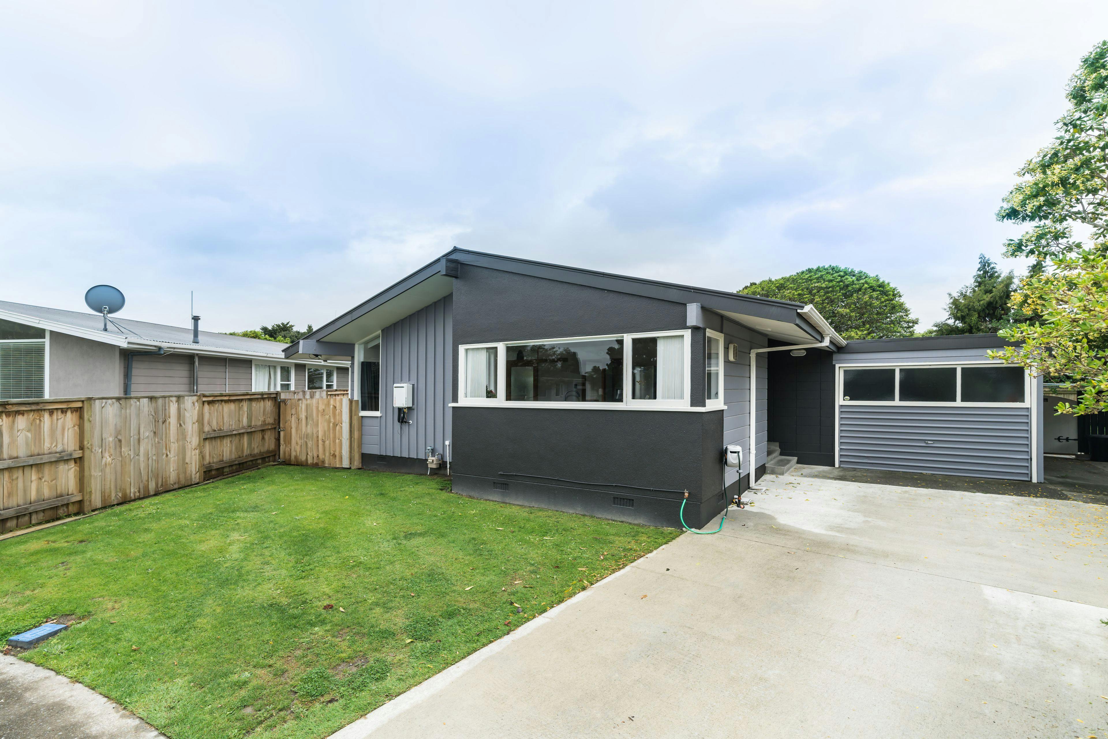 6 Kapiti Place, Awapuni, Palmerston North City, Manawatu | Tall Poppy 