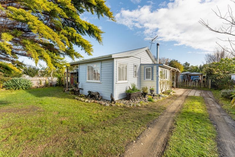 16 Punga Street, Tangimoana, Manawatu