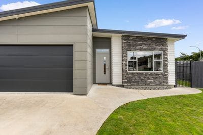 16 Freedom Drive, Kelvin Grove, Palmerston North City, Manawatu | Tall Poppy 