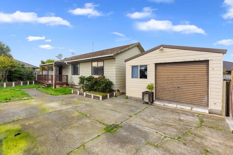 42A Mcleavey Drive, Kelvin Grove, Palmerston North City