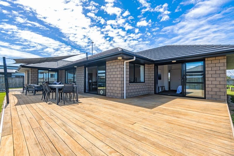 79 Balrickard Way, Milson, Palmerston North City