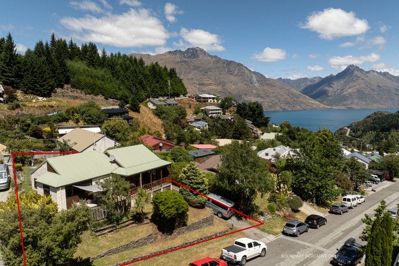 10 Watts Road, Fernhill, Queenstown