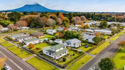 101 Portia Street, Stratford, Stratford, Taranaki | Tall Poppy 