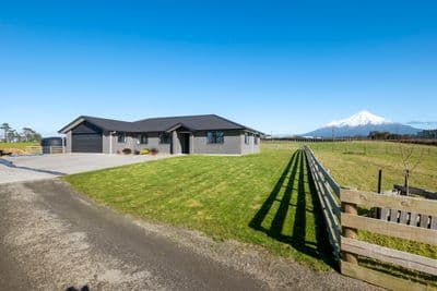 297 Monmouth Road, Stratford, Stratford, Taranaki | Tall Poppy 