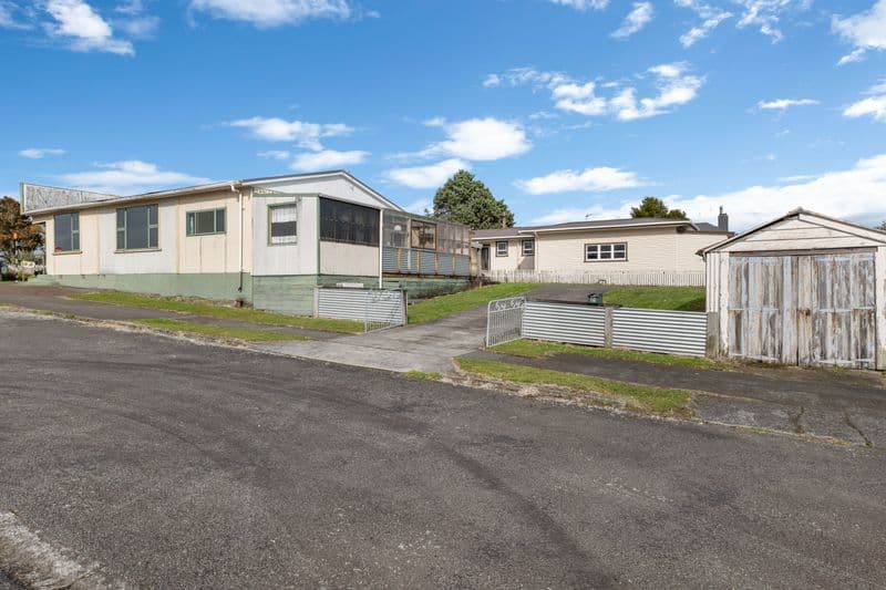 41 Hamlet Street, Stratford, Stratford, Taranaki | Tall Poppy 