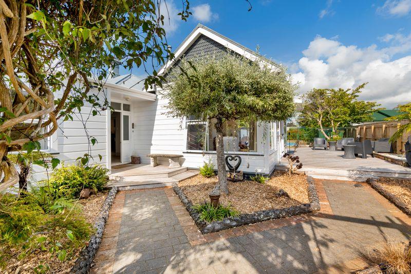 26 Regan Street, Stratford, Stratford, Taranaki | Tall Poppy 