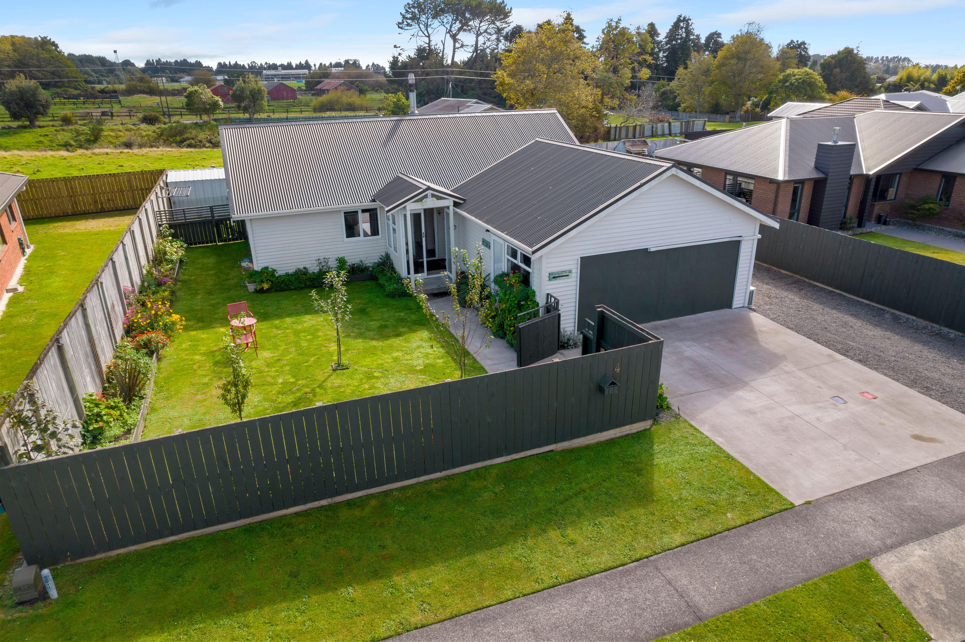 4 Montague Grove, Stratford, Stratford, Taranaki | Tall Poppy 