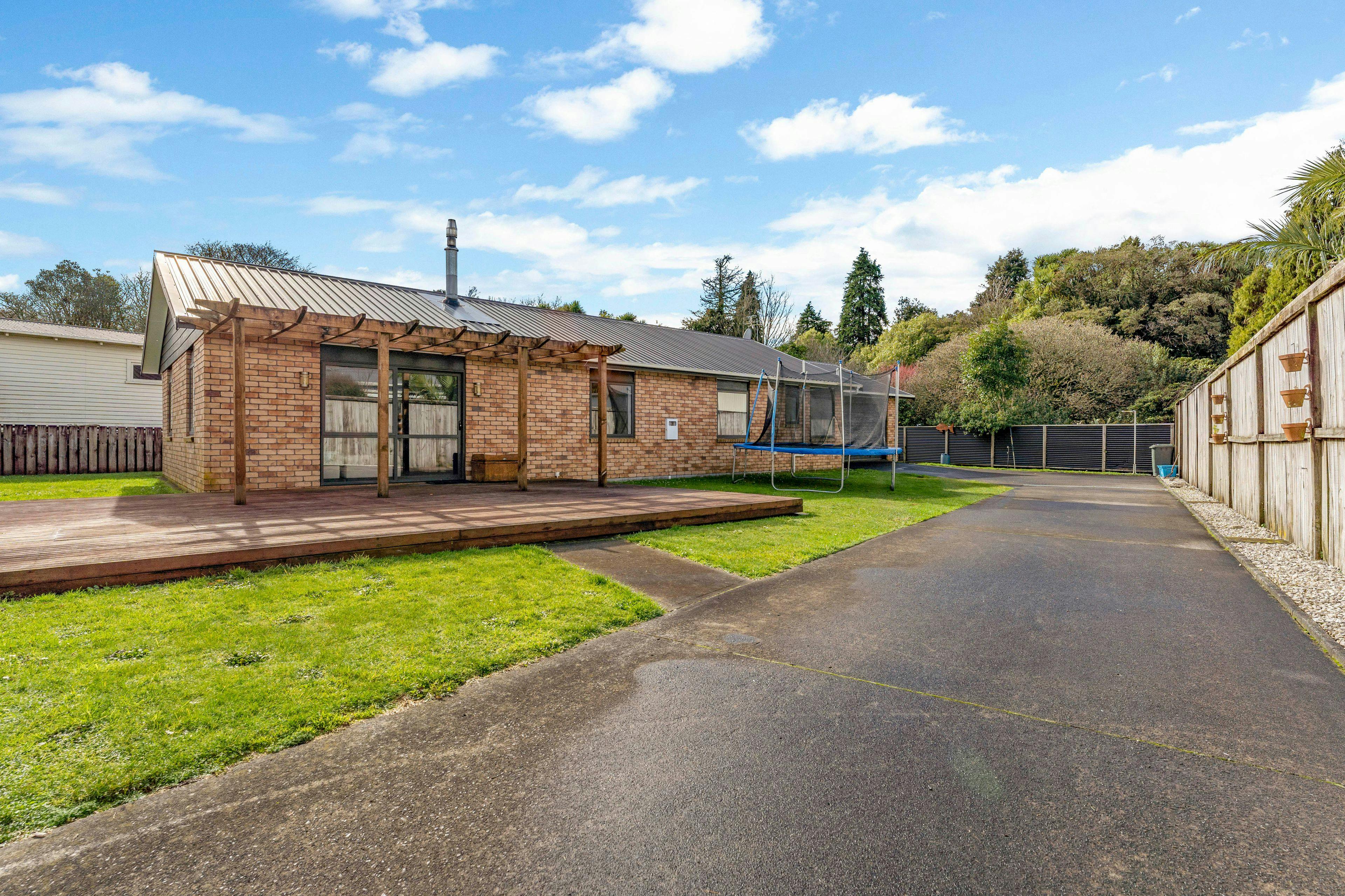 56 Oberon Street, Stratford, Stratford, Taranaki | Tall Poppy 