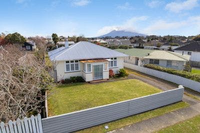 115 Hamlet Street, Stratford, Stratford, Taranaki | Tall Poppy 