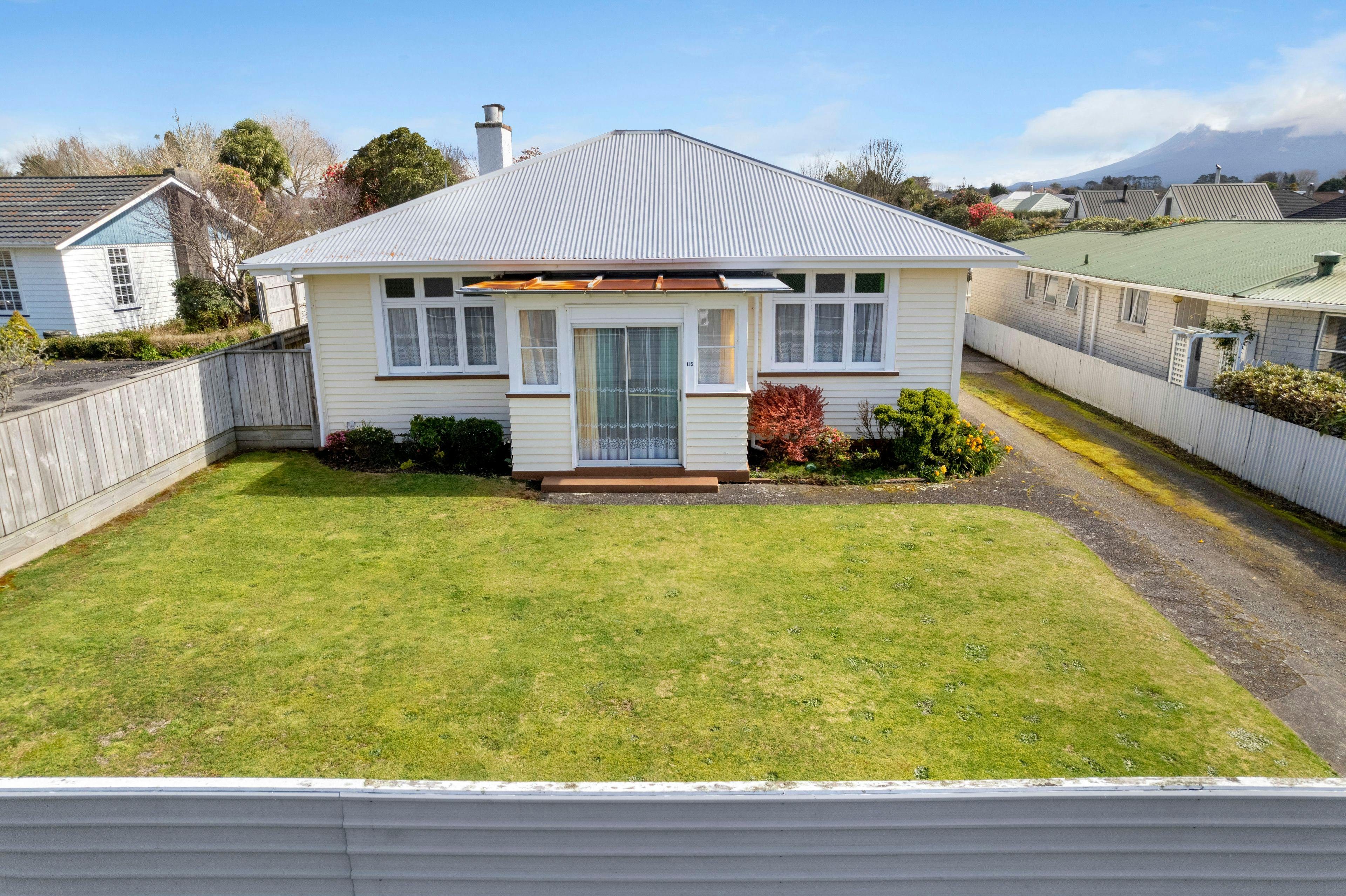 115 Hamlet Street, Stratford, Stratford, Taranaki | Tall Poppy 