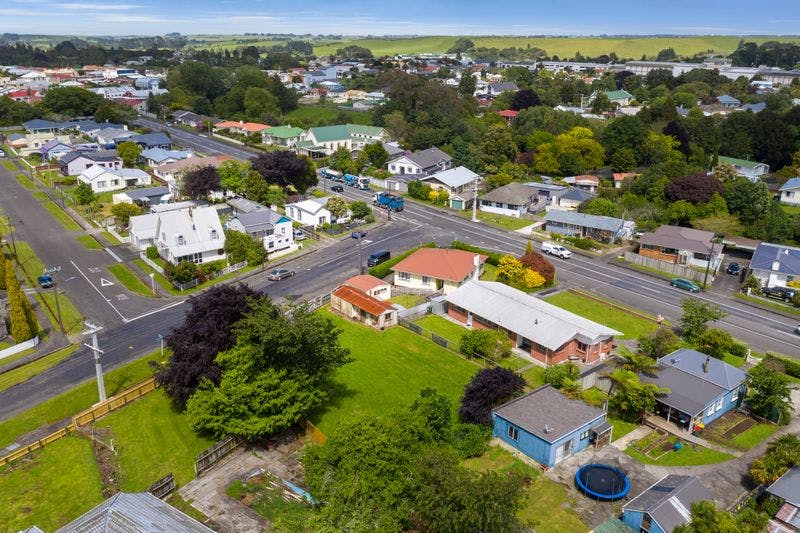 16 Moir Street, Eltham, South Taranaki