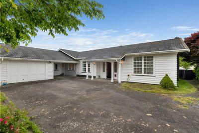 117 Hamlet Street, Stratford, Stratford, Taranaki | Tall Poppy 