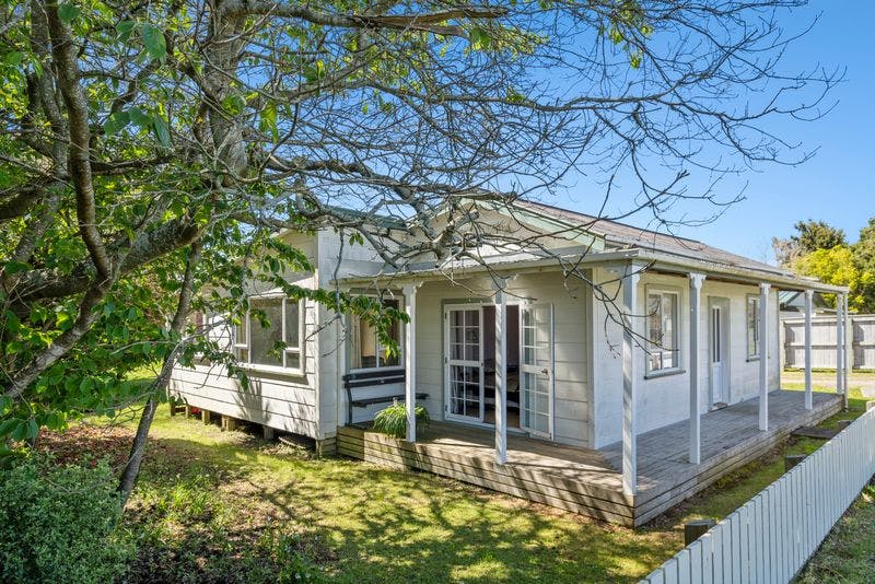 104 Hamlet St, Stratford, Stratford, Taranaki | Tall Poppy 