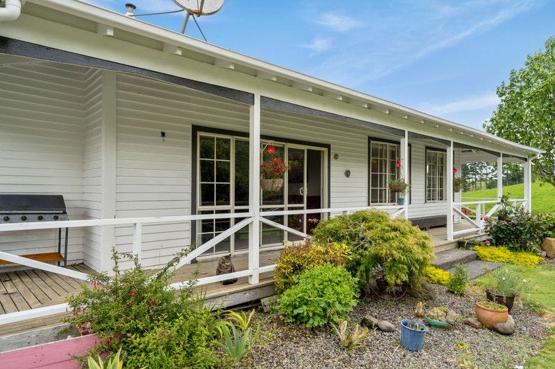 347 Standish Road, RD24, Stratford, Stratford, Taranaki | Tall Poppy 