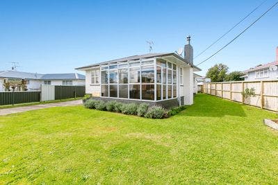 27 Manson Street, Gate Pa, Tauranga, Bay of Plenty | Tall Poppy 