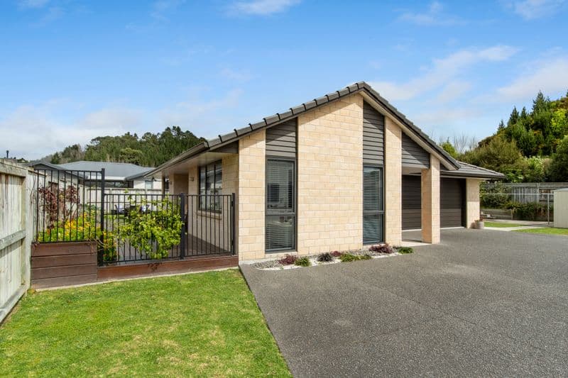 294 Lakes Boulevard, Pyes Pa, Tauranga