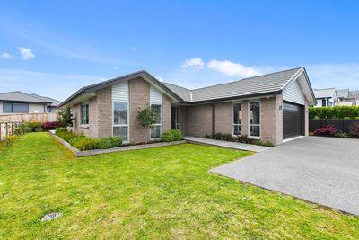 319 Lakes Boulevard, Pyes Pa, Tauranga, Bay of Plenty | Tall Poppy 