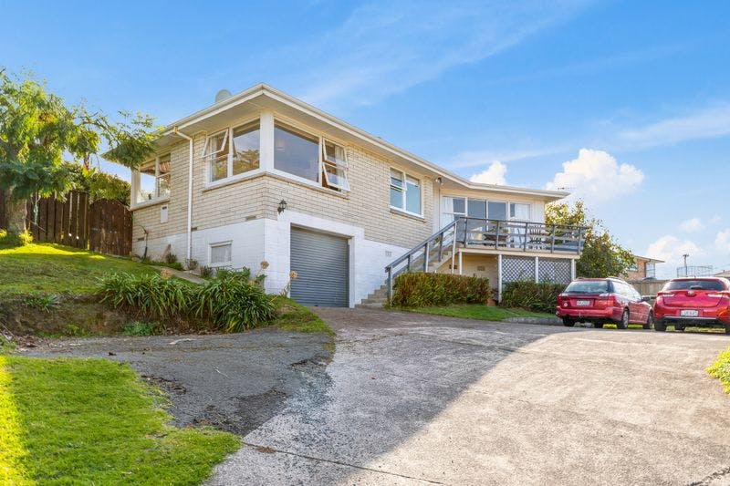 27 Warwick Place, Brookfield, Tauranga