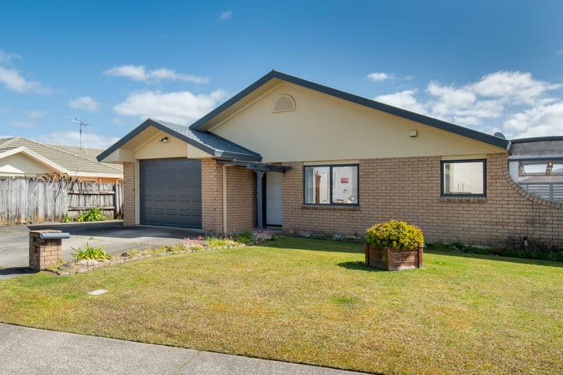 12 Aaron Place, Brookfield, Tauranga