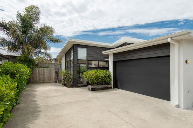 105 Twin Oak Avenue, Papamoa Beach, Tauranga